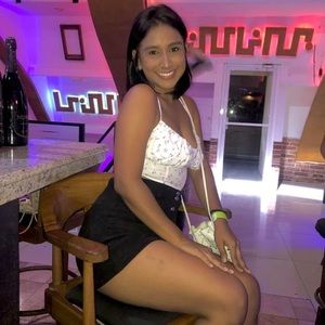 Meet your Posher, Génesis